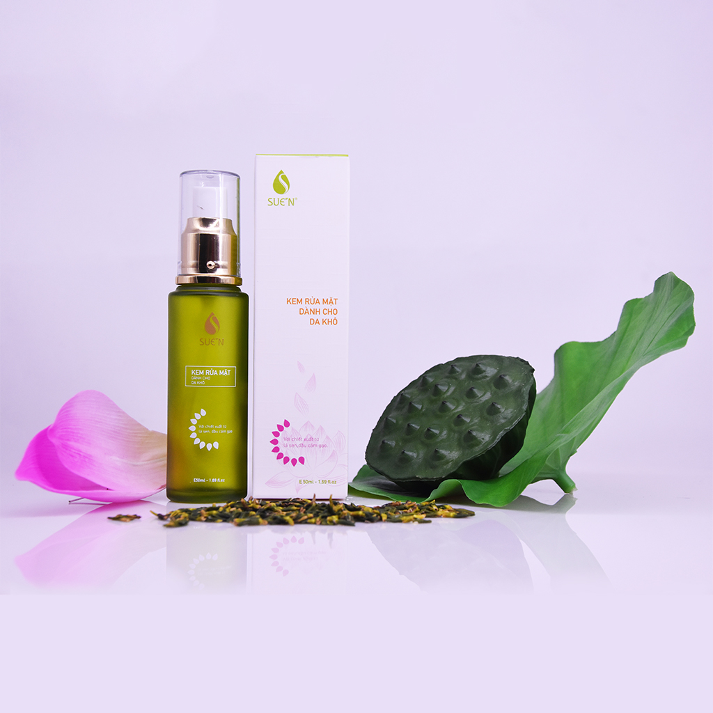Kem rửa mặt dành cho da khô -  Facial clensing cream using for dry skin